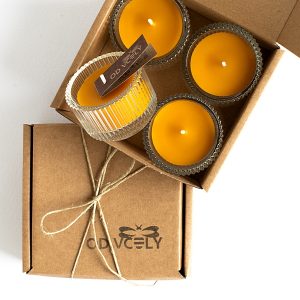 Sklenené svietniky so sviečkami z včelieho vosku 4 ks v krabičke - odvcely.sk